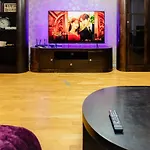 Appartamento Luxury Penthouse With 5 Bedrooms 10 Min To Old Town Unirii Square Bucarest