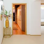 Luxury Penthouse With 5 Bedrooms 10 Min To Old Town Unirii Square Appartamento Bucarest
