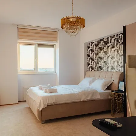 Apartman Luxury Penthouse With 5 Bedrooms 10 Min To Old Town Unirii Square