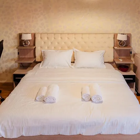 Luxury Penthouse With 5 Bedrooms 10 Min To Old Town Unirii Square * Bucharest