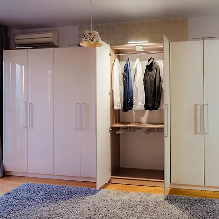 Luxury Penthouse With 5 Bedrooms 10 Min To Old Town Unirii Square