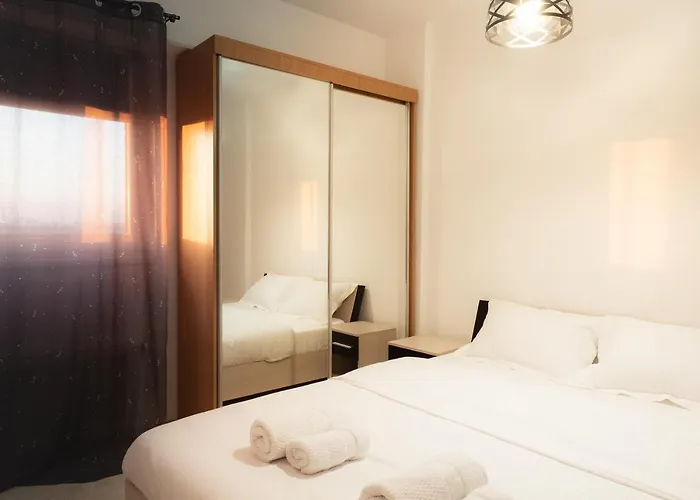 Luxury Penthouse With 5 Bedrooms 10 Min To Old Town Unirii Square *