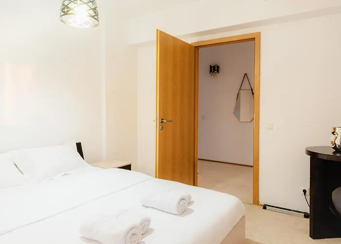 Apartment Luxury Penthouse With 5 Bedrooms 10 Min To Old Town Unirii Square *